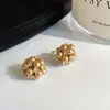Brincos sem Furo com Cachos de Flores e Pontos de Pérola, Modernos e Elegantes, Brincos Versáteis, Luxo Leve para o Dia a Dia, Brincos Femininos