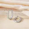 Brincos Martelos em Formato de C Mais Vendidos Transfronteiriços, Modernos e Versáteis, Brincos Femininos que Não Desbotam, Brincos, Atacado Pronto, Grande Quantidade, Tratamento Preferencial