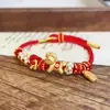 Ano do Cavalo Prata Pura 999 Ano Zodiacal Pulseira com Fio Vermelho Banhada a Ouro para Homens e Mulheres, Design Original Feito à Mão, Presente para Mulheres Atrair Riqueza