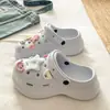 Dama SuaveVerano Playa Versátil Que Aumenta la Altura EVA Puntera Chanclas Estilo Coreano Lindo Estrella Pequeño Oso Sandalias para Mujer