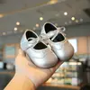 Outono Novo Bebê Solado Macio 2026 Primavera Sapatos de Princesa Sapatos de Caminhada para Bebê Menina Sapatos Antiderrapantes para Meninas Sapatos Individuais Moda