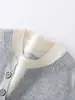 Nuevo Suéter de Punto de Lana Pura con Cuello Redondo de Manga Larga Bloque de Color Falso Dos Piezas para Niños Ropa para Niños Otoño/Invierno 2026