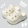 Chinelos de Verão Infantis em Material EVA Estilo Desenho Animado para Meninos e Meninas Fofos e Confortáveis Chinelos para Interior e Exterior Venda por Atacado