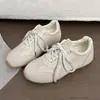 Zapatillas de entrenamiento retro cómodas con cordones 2026 alemanas para mujer, zapatillas deportivas casuales, versátiles para primavera y verano, modelo nuevo ligero con diseño de estrella