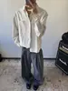 Nuevas Camisas de Manga Larga Retro a Rayas Verticales para Primavera y Otoño Estilo Hong Kong Casual Holgadas Ropa Exterior para Pareja Chaquetas Camisa Versátiles