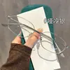 Gafas plateadas de alta tecnología con montura estrecha para miopía, disponibles con lentes de alta graduación, protección de alta definición contra la luz azul, monturas elegantes tanto para hombres como para mujeres