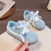 Zapatillas Deportivas Casuales Versátiles para Niñas Uso Diario 2026 Nuevo Otoño Dibujos Animados Lindas Agande Zapatillas de Entrenamiento Suela Suave Zapatos Individuales