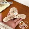 Serie marrón de otoño e invierno Clip de felpa clip mediano y grande parte posterior de la cabeza lindo pasador clip de tiburón pasador de dibujos animados al por mayor