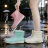 Botas de Chuva Curtas de Moda Transfronteiriças para Mulheres, Sapatos de Borracha, Galochas, Sapatos Aquáticos, Botas Plásticas de Água, Galochas Antiderrapantes para Cozinha, Sapatilhas de Chuva para Adultos