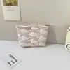 Bolsa de Cosméticos Acolchada de Aspecto de Alta Calidad, Gran Capacidad, Bordada Hello Kitty, Bolso de Mano, Bolsa de Cosméticos Simple de Gran Capacidad