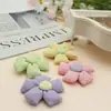 Tela Nueva Color Caramelo Cuadros Flor Niños DIY Adorno para el Cabello Broche Accesorios para Bolsos Flor Rellena de Algodón Accesorios Florales Venta al por Mayor