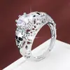 Anillo Calavera Hueca Personalizado con Pulpo y Circonita Transfronterizo para Mujer, Anillo de Dedo Índice de Estilo Oscuro de Moda, Venta Directa del Fabricante