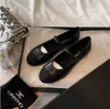 Versión de Piel de Vaca de la Madeline de Mil Dólares~Zapatos de Mujer de Piel Genuina Coloridos de Bloques de Color Ajustados con Correa Elástica Puntera Redonda Pequeña