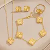 Collar de Titanio Acero Dorado con Trébol de Cuatro Hojas Doble Cara Grabado Láser 15mm para Mujer Cadena Sencilla para Clavícula Cadena para el Cuello Joyería Popular de Douyin