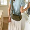 Bolsa Casual Vermelha de Lona Dumpling para Mulheres 2025 Nova Grande Capacidade Esportiva Ombro Transversal Bolsa Coreana Croissant