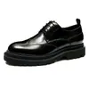 Preventa, no en stockZapatos de Vestir de Cuero para Hombre, Cuero Genuino, Tallados, Forro de Piel de Vaca, Estilo Británico Retro, Hechos a Mano, Suela Gruesa, Zapatos que Aumentan la Altura