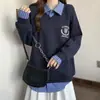 Moletom retrô falso de duas peças com retalhos xadrez, gola virada, marca unissex moderna, corte solto, estilo universitário, peça versátil com estampa para outono e inverno