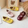 Mary Janes Dopamina para Meninas 2025 Verão Novo Estilo Sapatos Individuais de Moda com Laço, Solado Macio Antiderrapante para Meninas