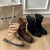 Botas de Moda Retrô Estilo Britânico Cor Pura Camurça para Mulheres Novas Botas de Rua Outono e Inverno 2025 Botas Curtas Simples de Salto Baixo para Mulheres