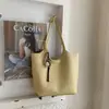 Bolsa de Palha Grande Capacidade para Mulheres 2026 Verão Nova Bolsa de Ombro Simples para Trabalho Deslocamento Diário Bolsa Tote