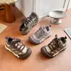 Zapatos de Senderismo para Niños de Algodón con Suela Blanda Zapatos Deportivos para Niños con Forro de Felpa Nuevo Estilo de Invierno Zapatos de Entrenamiento Casuales Cálidos para Niñas Estilo Alemán