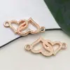 1 Pieza de Nuevo Colgante Pequeño de Oro Antiguo Estilo Transfronterizo, Accesorio de Collar Simple y Único, Componente de Joyería de Colgante de Aleación para DIY