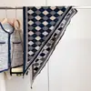 Novo Cachecol de Inverno 2025 Feminino Xadrez Elegante Cachecol Dupla Face Imitação de Caxemira Alta Qualidade Aconchegante Xale Cachecol Triângulo