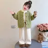 Invierno 2026 Nuevas Llegadas Chaqueta Larga Acolchada Estilo Pequeño Chanel para Niños Niñas Bebé Elegante Flores Pequeñas Ropa Cálida de Algodón Moderna
