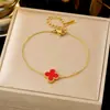 Pulsera de joyería de moda dorada ins para combinar con todo, pulsera de acero de titanio simple de lujo ligero, trébol de cuatro hojas para mujer, transfronteriza
