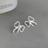 Brinco de tarraxa borboleta com microincrustação de zircônia de alta qualidade, temperamento simples, fresco, doce, estilo novo de verão, fábrica de brincos Yiwu, brincos de tarraxa para mulheres