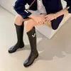 Botas de Cavaleiro de Couro Genuíno com Salto Bloco e Bico Redondo, Salto Médio, Fivela de Metal, Acima do Joelho, Botas da Moda