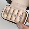 Conjunto de pendientes de mariposa con circonitas pequeñas para mujer, estilo coreano, con personalidad de nicho, sencillos, combinables y elegantes, a la moda.