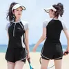 Traje de baño atlético de una pieza para mujer, de verano, adecuado para natación, deportes y competiciones, con un diseño modesto que cubre el pecho y crea un efecto adelgazante, nuevo estilo 2026