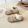 Sandálias trançadas infantis estilo boho da moda 2026 novo modelo de verão para meninas pequenas, sandálias florais de princesa versáteis