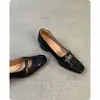 Primeira reunião Temporada sola macia Sapatos franceses de um só piso femininos salto escondido bico quadrado temperamento sapatos de trabalho com saia sapatos Mary Jane retrô