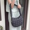 Bolsa Nuvem Plissada de Algodão Acolchoado Estilo Coreano Bolsa Transversal de Grande Capacidade Bolsa de Ombro Casual Feminina Bolsa Tote Bolsa Leve de Axila