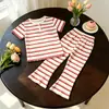Conjunto de Ropa de Casa a Rayas de Seda de Hielo Estilo Coreano para Niños Pequeños, Conjunto de Dos Piezas con Top de Manga Corta con Bordes Ondulados y Pantalones Acampanados, Ropa de Aire Acondicionado para Niñas