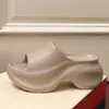 Zapatillas de verano para mujer, versátiles, de suela gruesa, que aumentan la altura, antideslizantes, populares para el hogar y el exterior, chanclas de playa con una sensación cómoda