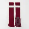 Calcetines de Yoga de Cinco Dedos para Mujer Calcetines hasta la Pantorrilla Running Fitness Rayados Antideslizantes Calcetines de Compresión Deportivos Calcetines Profesionales de Pilates