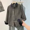 Nova Camisa Xadrez Vintage Primavera e Outono com Retalhos de Jeans Manga Longa Top Solto Artístico Camisa com Gola Lapela