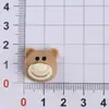 Celebridad de Internet Color Té con Leche Oso Chica Cereza Cubierta Protectora para Cargador Accesorio de Resina Decoración de Coche Estilo Curativo