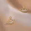 Aretes para Mujer, Aretes de Flor Corazón con Circonita Micro-pavimentada de Cobre, Nueva Moda de Nicho, Diseño Simple, Joyería de Temperamento y Versátil