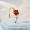 Anillo de Rubí de Imitación Luochen, Cuadrado Ajustable, Gama Alta, Lujo Accesible, Nicho, Anillo Pulsera Versátil y Exquisito