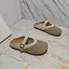 Meia-pantufa Feminina Fechada na Ponta e com Fundo Plano 2026 Verão Novas Pantufas Casuais com Fivela, Sapatos Retro Vazados Confortáveis para Uso Externo, Estilosos