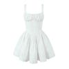 Vestido Sling Branco Feminino 2024 Verão Novo Puro Desejo Colar Quadrado Lace-up Espinha de Peixe Cintura Emagrecimento Saia Puff