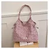 Bolso de hombro transfronterizo nuevo de gran capacidad, un bolso retro elegante y único para mujer, perfecto para el trabajo y los desplazamientos, con un diseño de estampado de leopardo