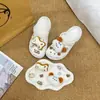 2025 Moda Nuevo Perrito de Hueso Marrón Peludo Dibujo Animado Versátil Otoño e Invierno Nuevos Zuecos Zapato Interior Hebilla de Zapato