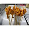 Brochetas pequeñas al por mayor para barbacoa de mercado nocturno, selección completa de brochetas calientes y frías, brochetas fritas, productos semiacabados, pollo Bobo y brochetas de cordero