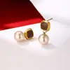 Brincos Exquisitos em Esmalte Pérola Aço Titânio Estilo Francês para Mulheres, Design de Nicho, Brincos de Alto Padrão, Acessórios Versáteis de Celebridade da Internet