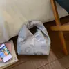 Bolsa de Tela Jacquard Estilo Nicho para Mujer, Nuevo Bolso de Mano Súper Popular Primavera y Verano 2026, Bolso Tote Pequeño Casual para Viajes Cotidianos y Salidas